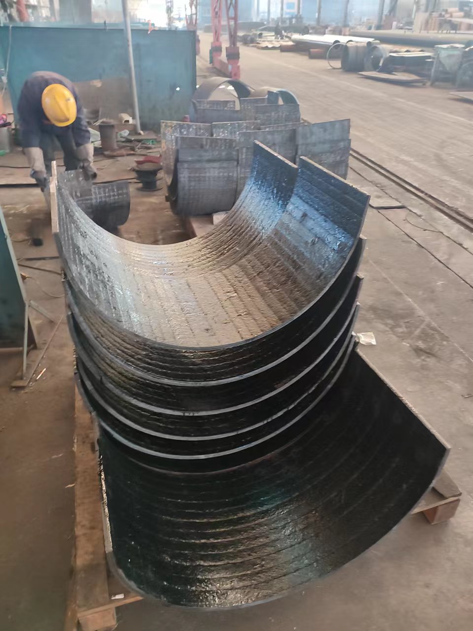 山东8+4耐磨板8+4