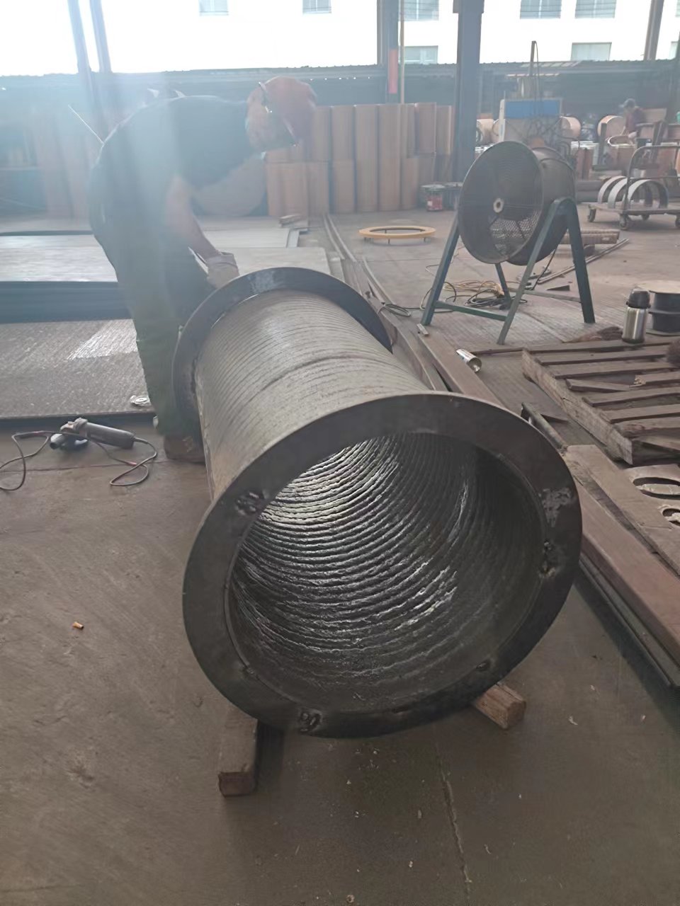 山东双金属耐磨管，堆焊耐磨管6+4,6+6,8+6,10+6,12+8